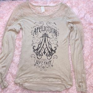 Affliction Round neck great condition